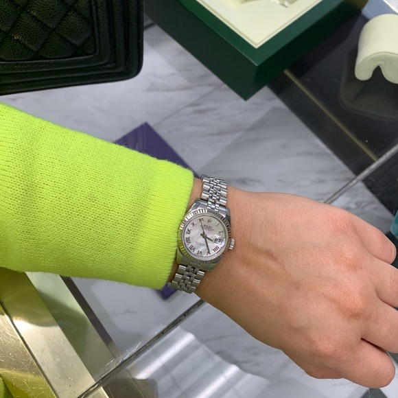 Rolex 26mm Ladies Datejust MOP factory dial - Picture 7 of 10